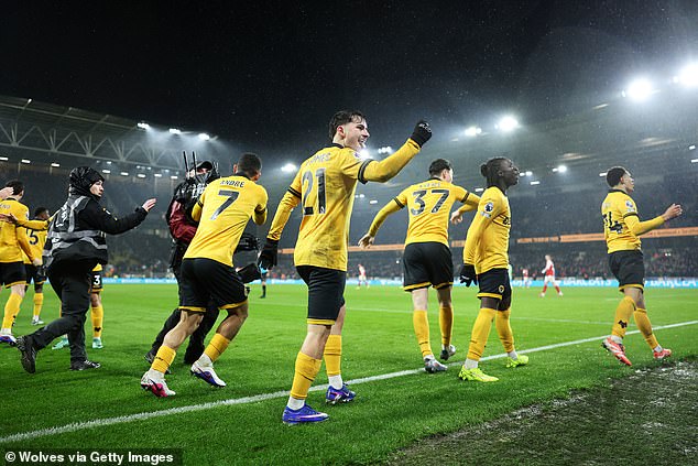 Arsenal 2-0 lead Wolves draw