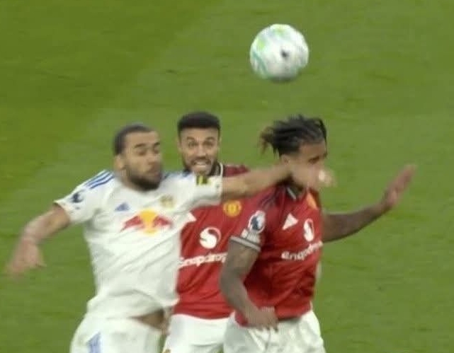Martinez red card