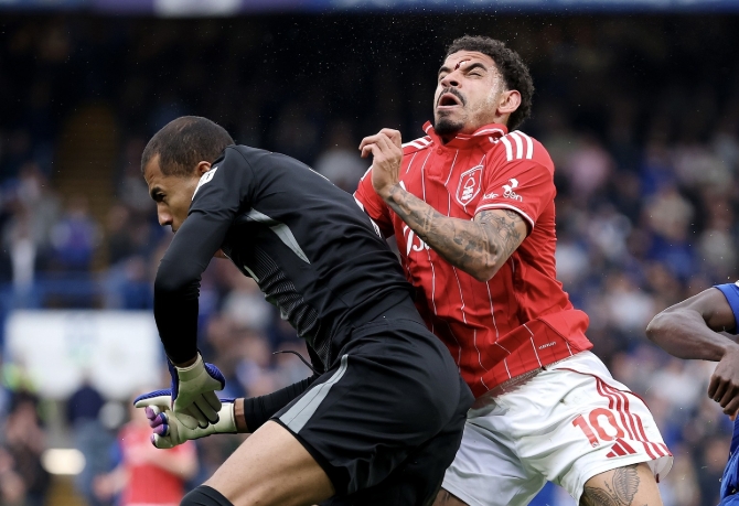 Ola Aina injury doubt Nottingham Forest