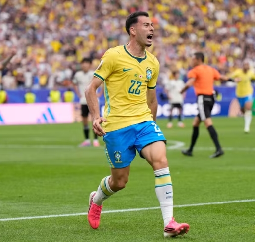 Brazil beat Japan 2-1