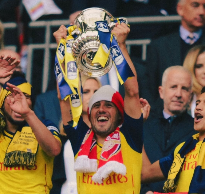 Santi Cazorla retires
